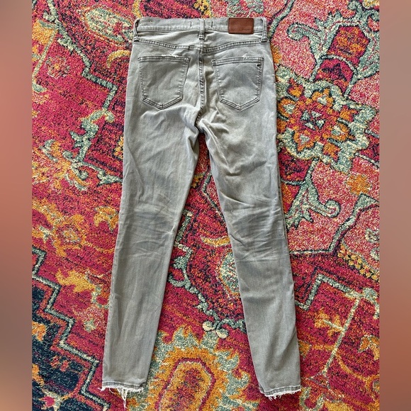 Madewell | Women's Gray High Riser Skinny Jeans, slightly distressed, size 26 - Picture 7 of 16